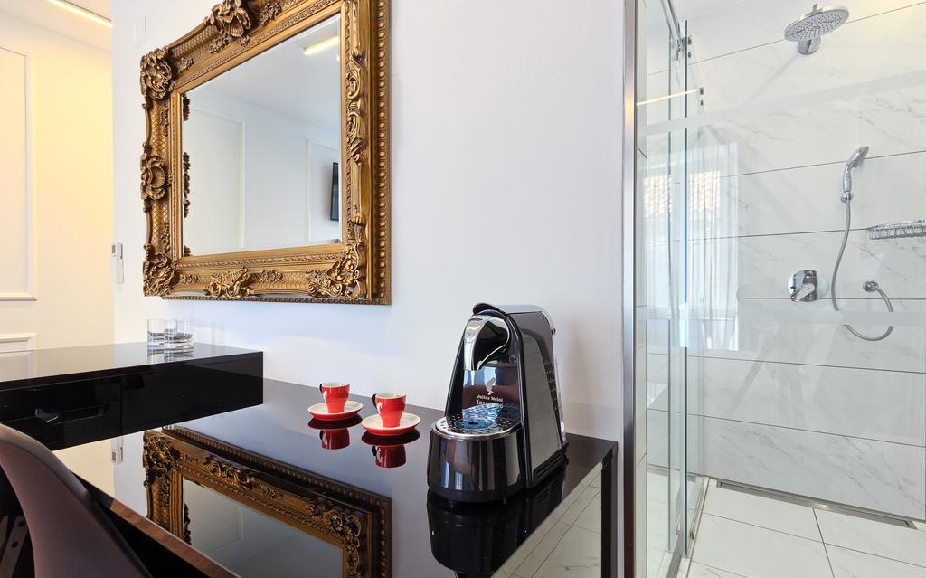 Mincheta - Luxury Rooms Primosten Exterior photo